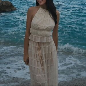 Elegant Cream Pleated Backless Set